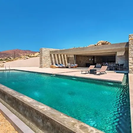 Villa Private Five Br Luxury Peaceful Mylo W Two Pools Close To Mylopotas Beach Chora (Ios)
